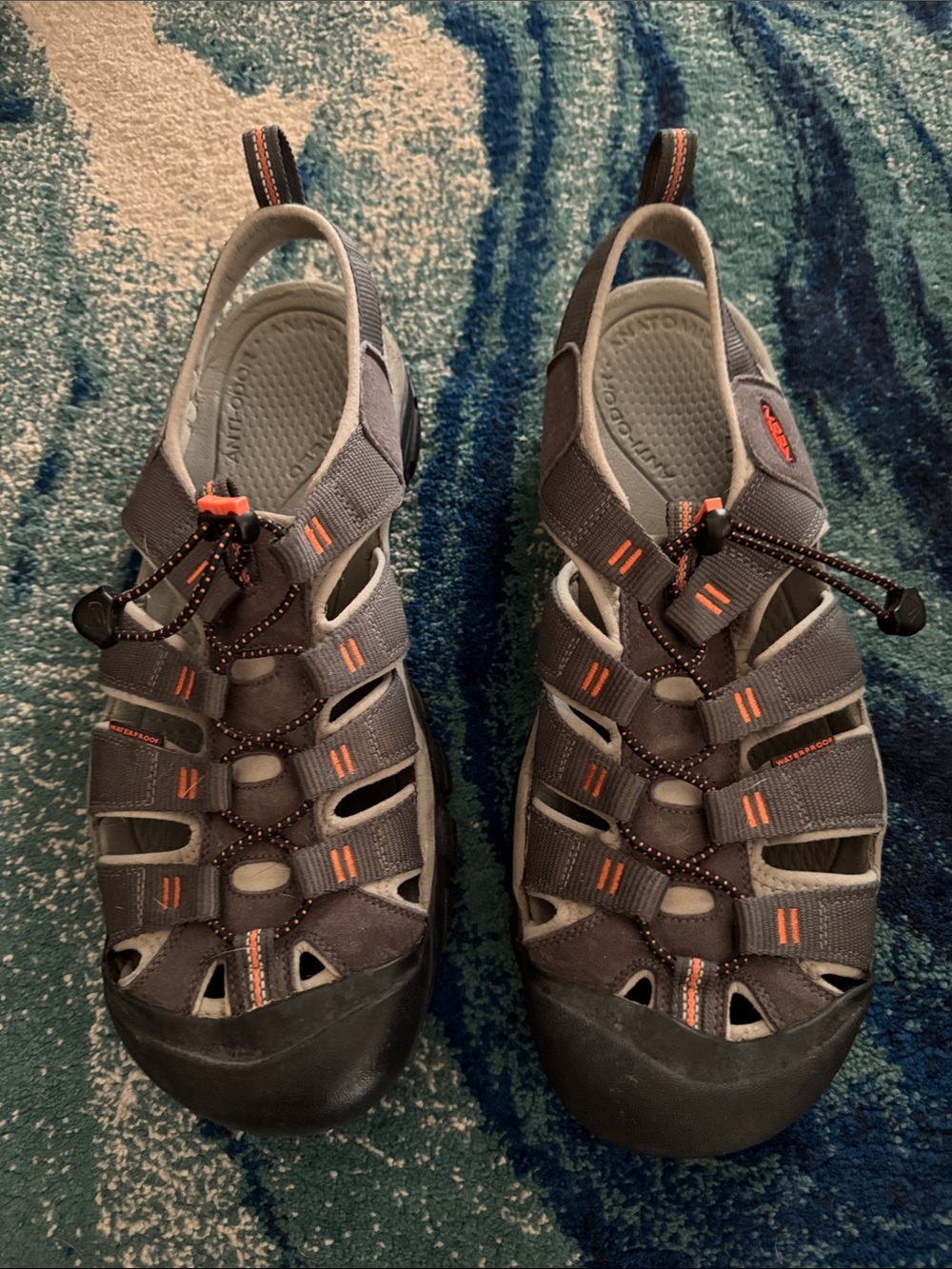 Keen Men’s Size 13 Gray w/ Orange